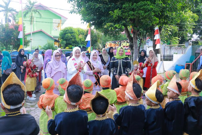 Bunda Paud Aceh Lakukan Kunjungan ke Sekolah di Kota Sabang