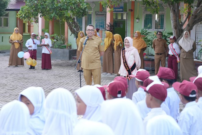 Pj Wali Kota dan Bunda PAUD Sabang tinjau hari pertama masuk sekolah